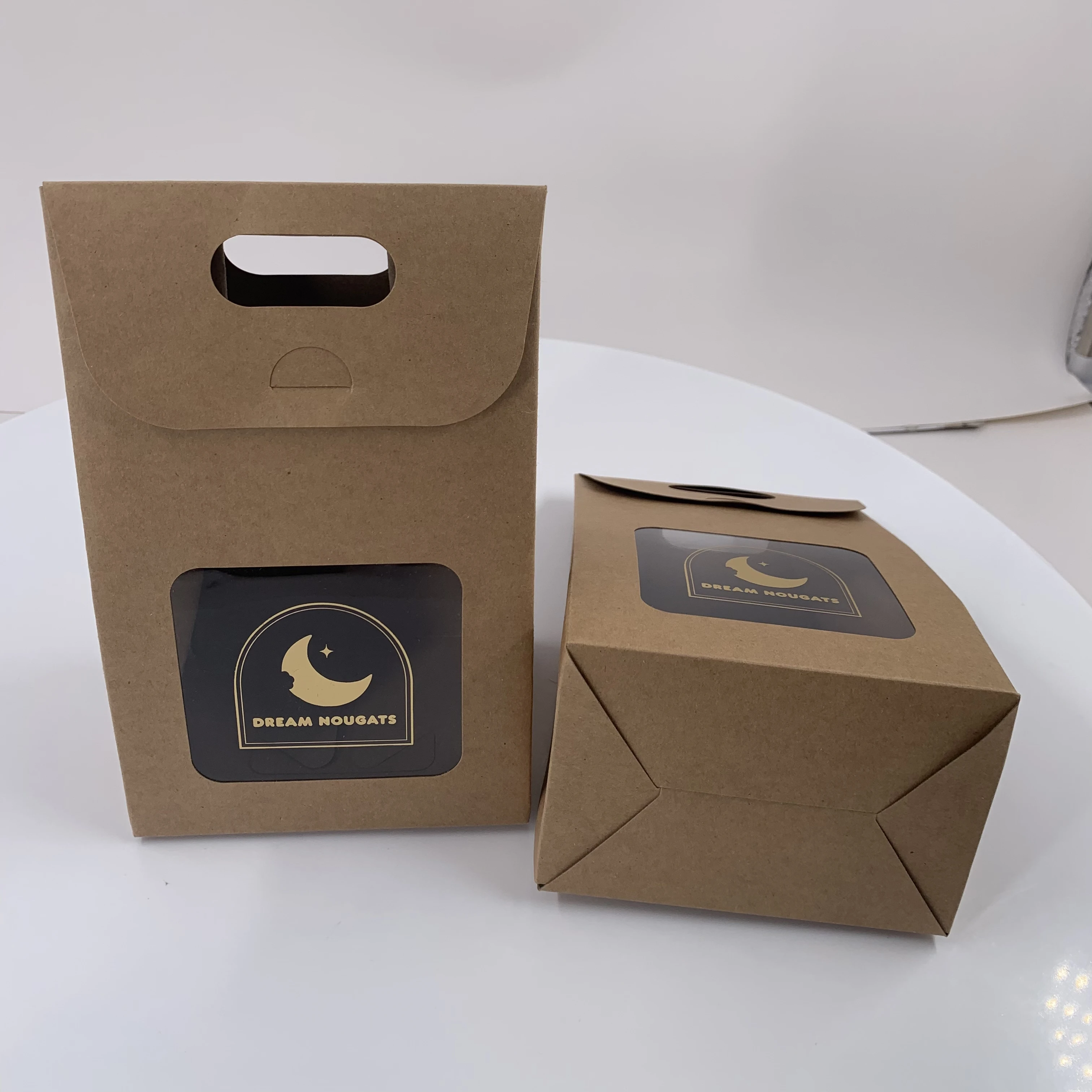 Customize Creative Apples Wedding Favors Candy Boxes Bomboniera Celebrate Giveaways Boxes Party Gift Paper Packing Box