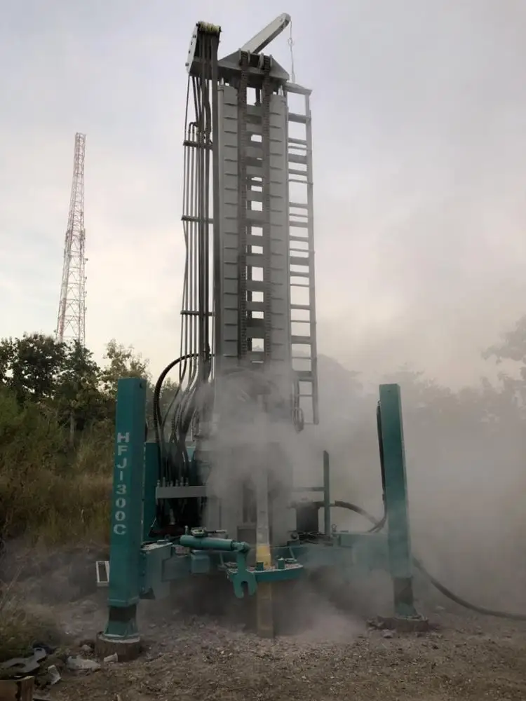 200m Well Drilling Rig Crawler Drilling Machine For Water Well Drill Rig With Air Compressor