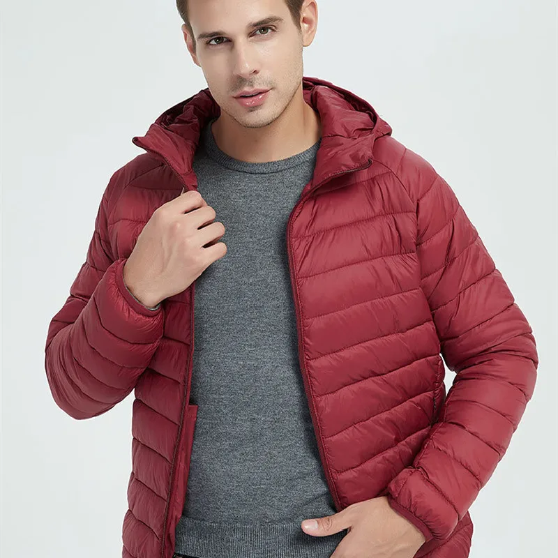 Wholesale Outdoor Light Warm Duck Feather Custom Logo Nylon Black Hooded Winter Bubble Puff Filled Down Puffer Jackets for Men