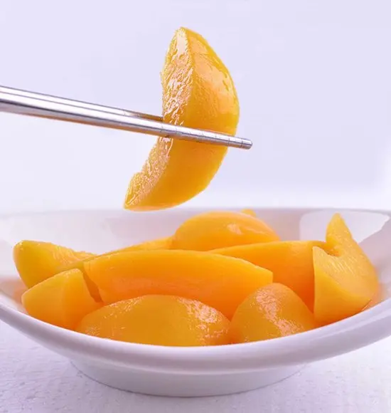 Fresh Taste Natural Product canned yellow peach slice fruit syrup pulp yellow peach in fruit tubs