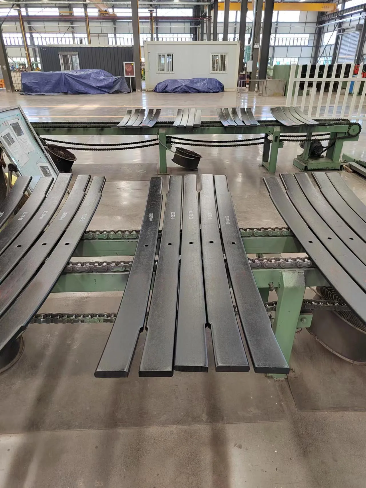 Sinotruck leaf spring HOWO truck OE WG 9725520072 Leaf Spring  Suspension Trailer