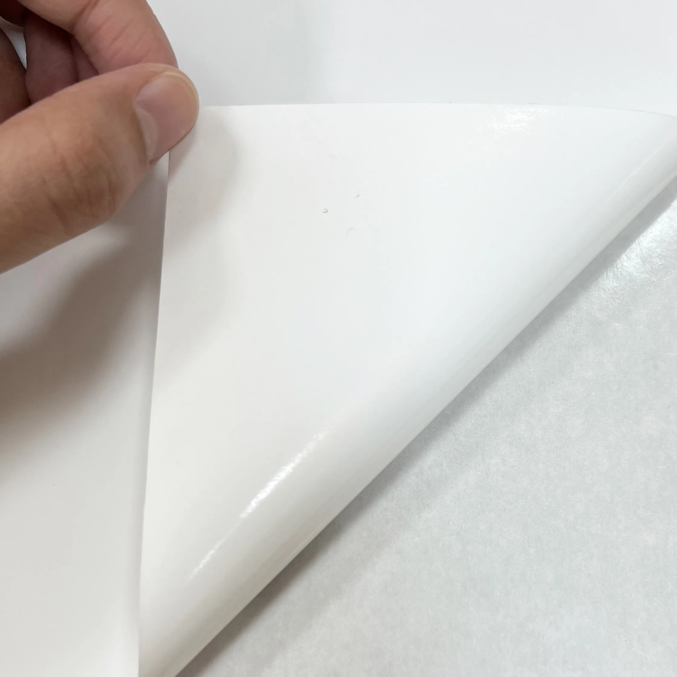 Matte white BOPP 54um Self Adhesive Film Jumbo Adhesive Label