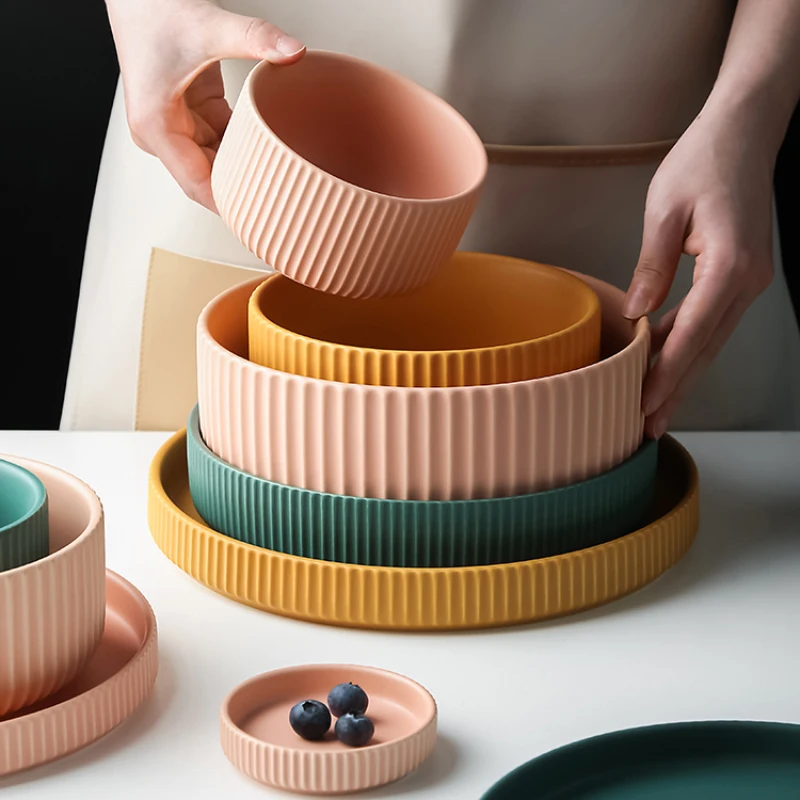 Wholesale Ceramic Dish Bowl Plate Dinnerware Set Nordic Style Home Hotel Restaurant Plate Dish Cutlery Set