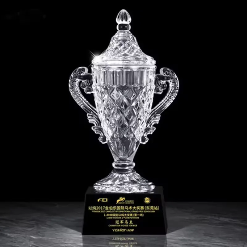 Wholesale Customized Shining Crystal Glass Cup Award And Trophy For Sports Champions