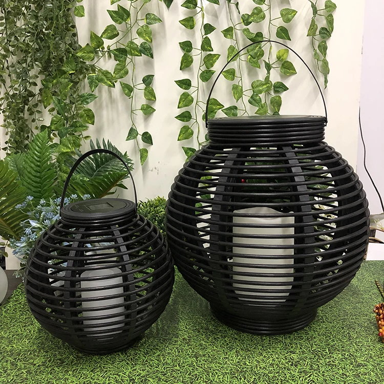 2024 Hot Sale Black Round Garden Classic Rattan Solar Powered Yellow Led Garden Lantern