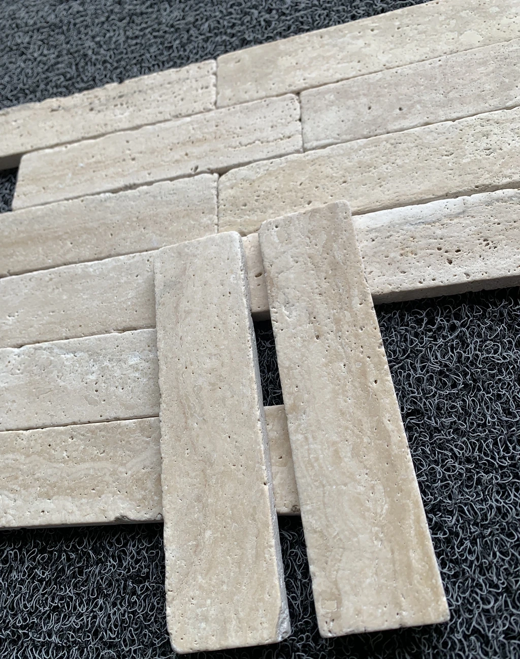 Light Cream Beige Travertine Romano Travertino Classic Antiqued Tumbled Floor Tiles Wall Cladding Panel Tiles French Pattern