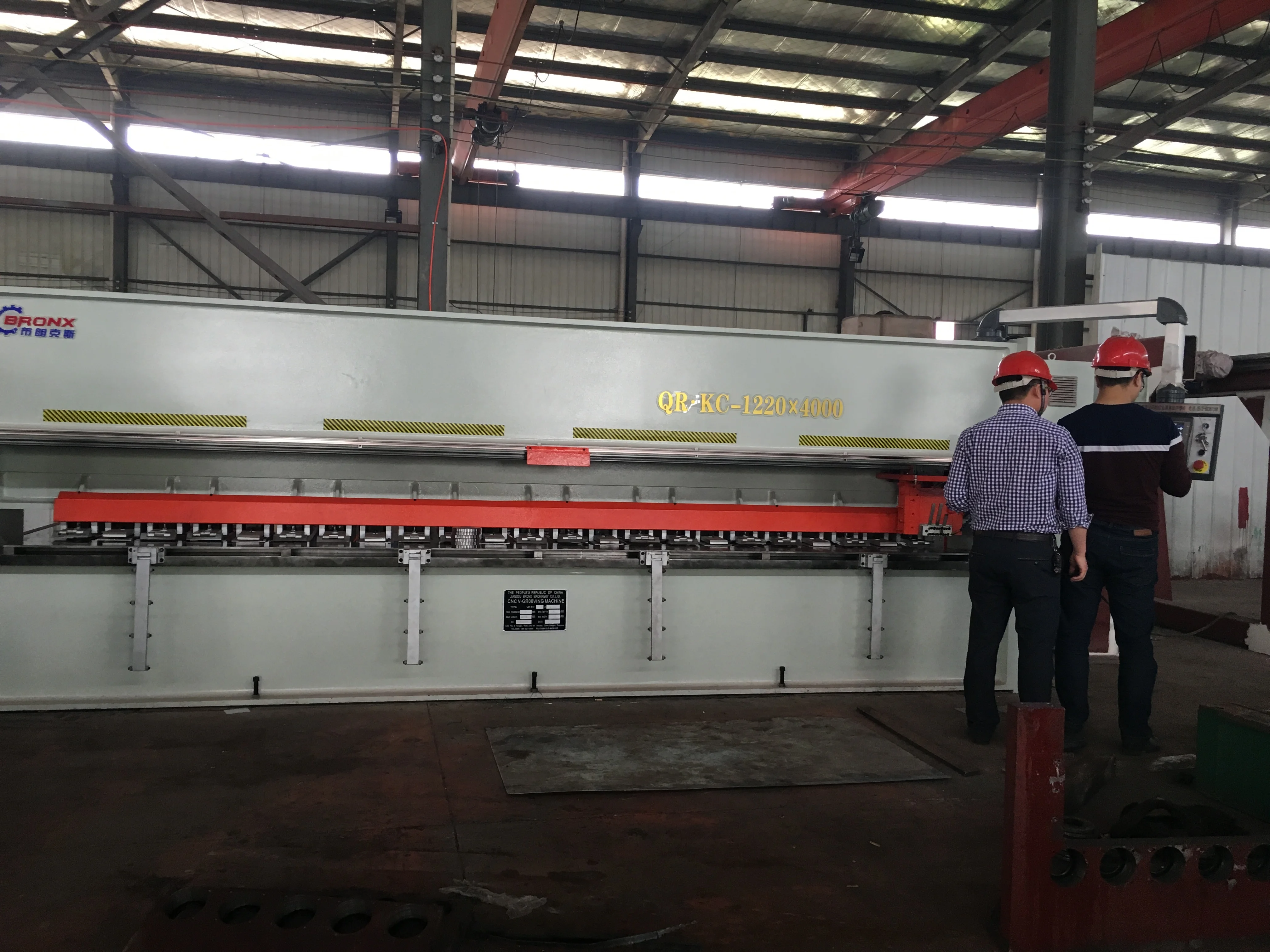 Заводская цена, гидравлический v-образный станок с ЧПУ из нержавеющей стали для листового металла, v-образный резак