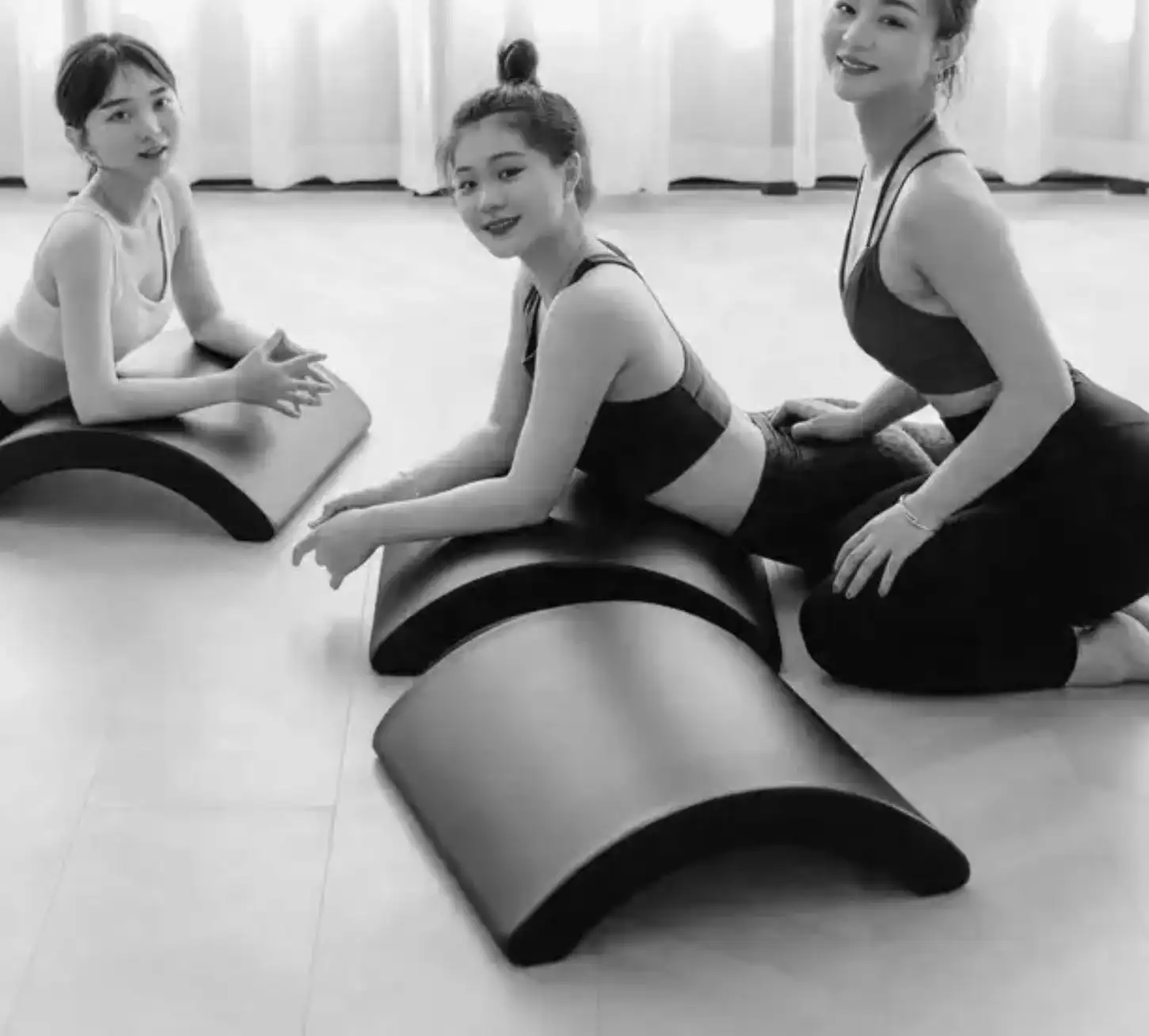 Pilates Hollow Arc  Microfiber Leather Pilates Barrel Arc dense EVA foam cushioning