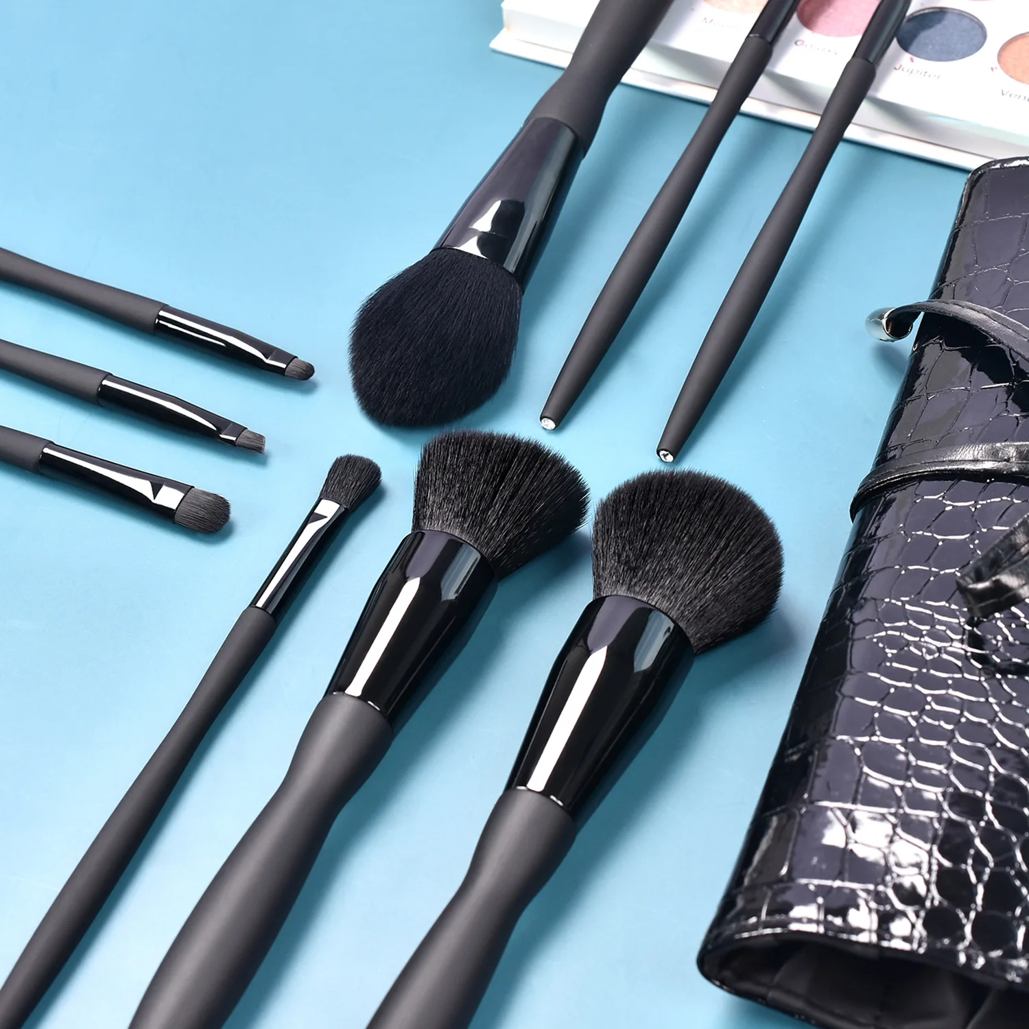 YUE 9 pcs Black Makeup Brushes Set Eye Shadow Powder Foundation Concealer Cosmetic black luxury makeup brush set