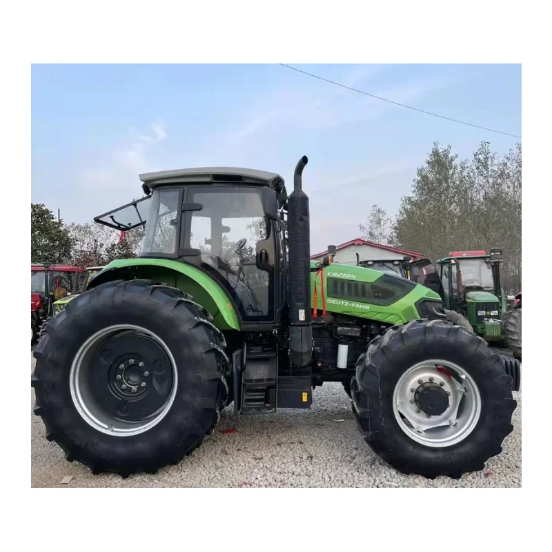 Deutzfahr 1304  farm tractor  4wheel drive  tractor with air-conditioned cockpit