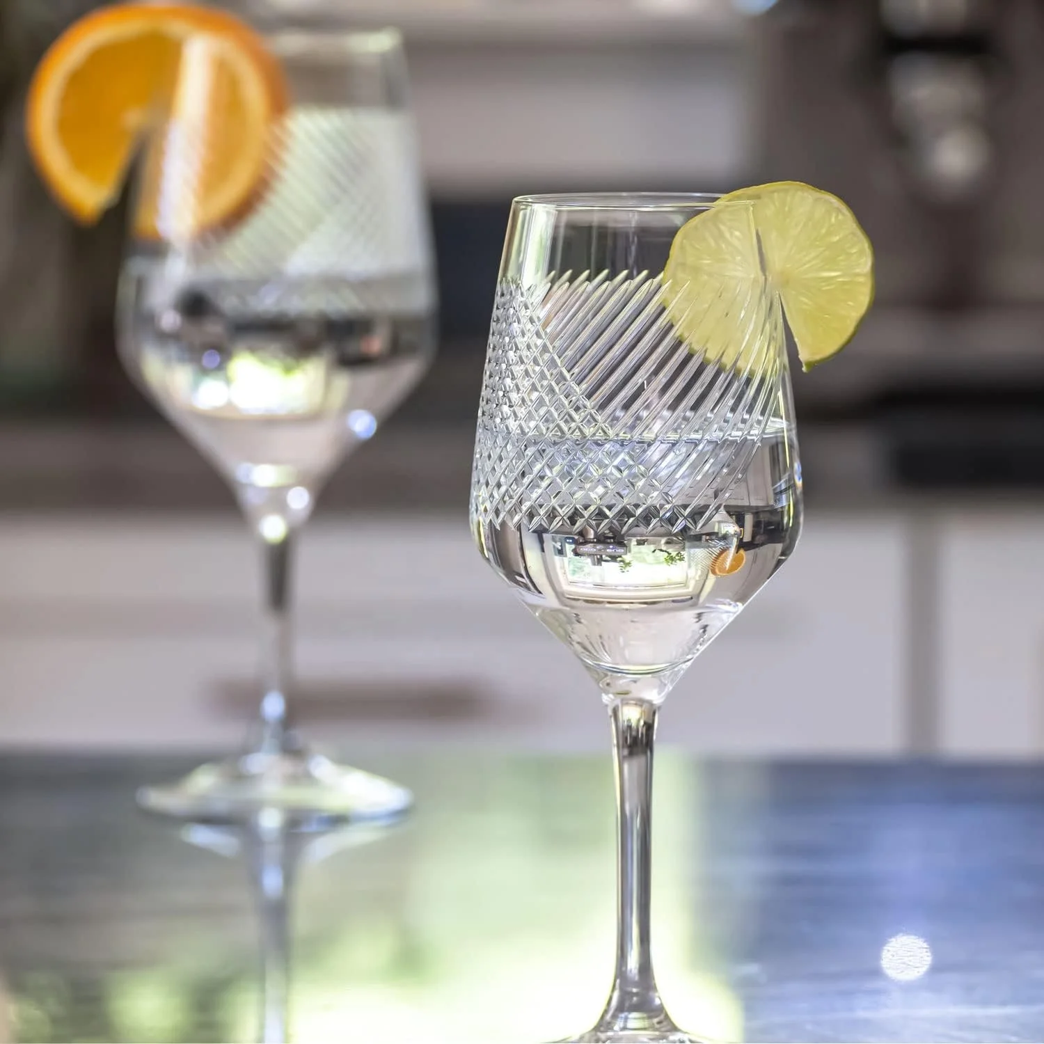 High Quality Hand Made Crystal Wine Glasses Diamond Wheel Engraved Polished Champagne Glass Tumbler Etched Wine Glasses