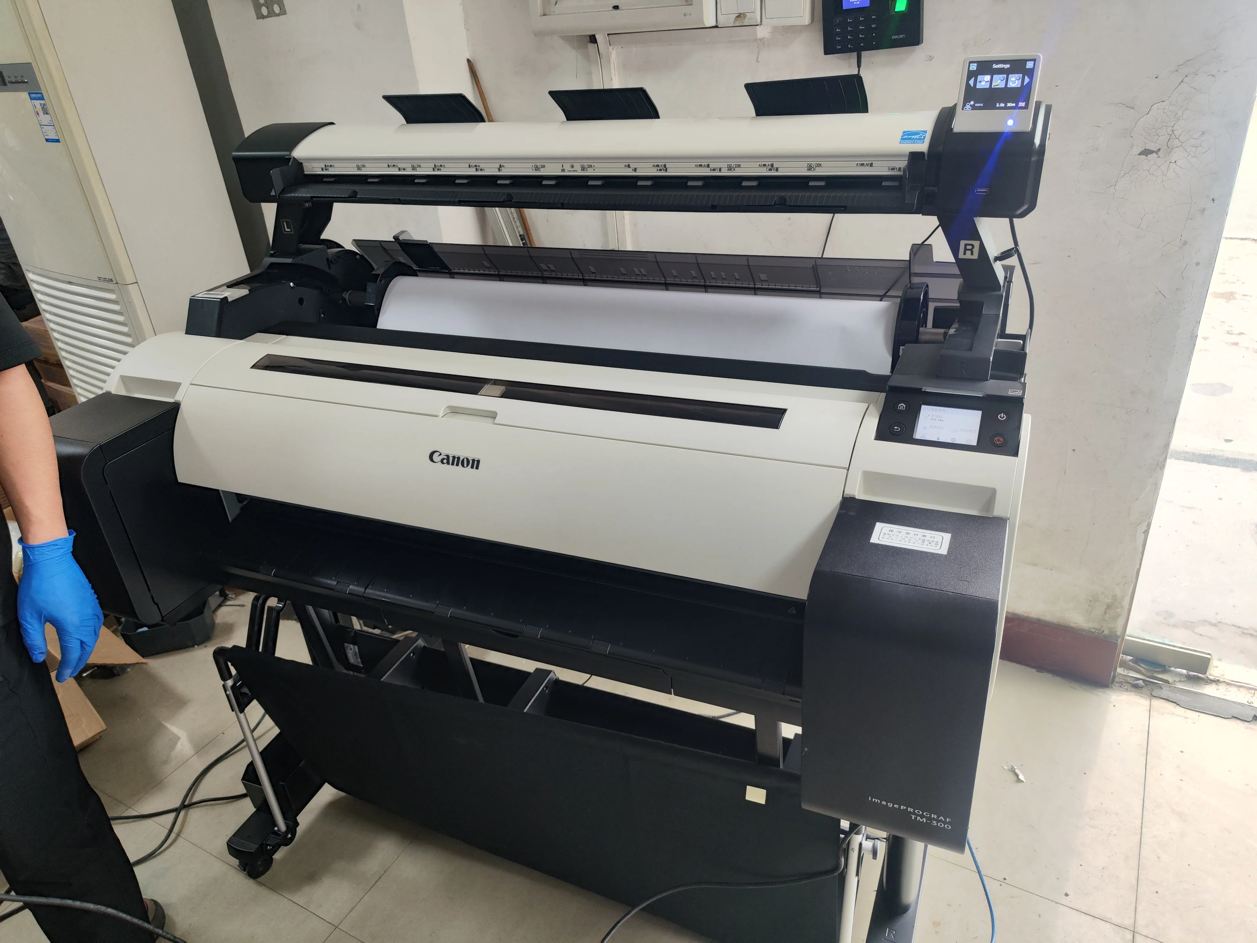 Плоттер с хорошим эффектом печати A0 для Canon TM-300 305 MFP 914 мм функцией сканирования в продаже