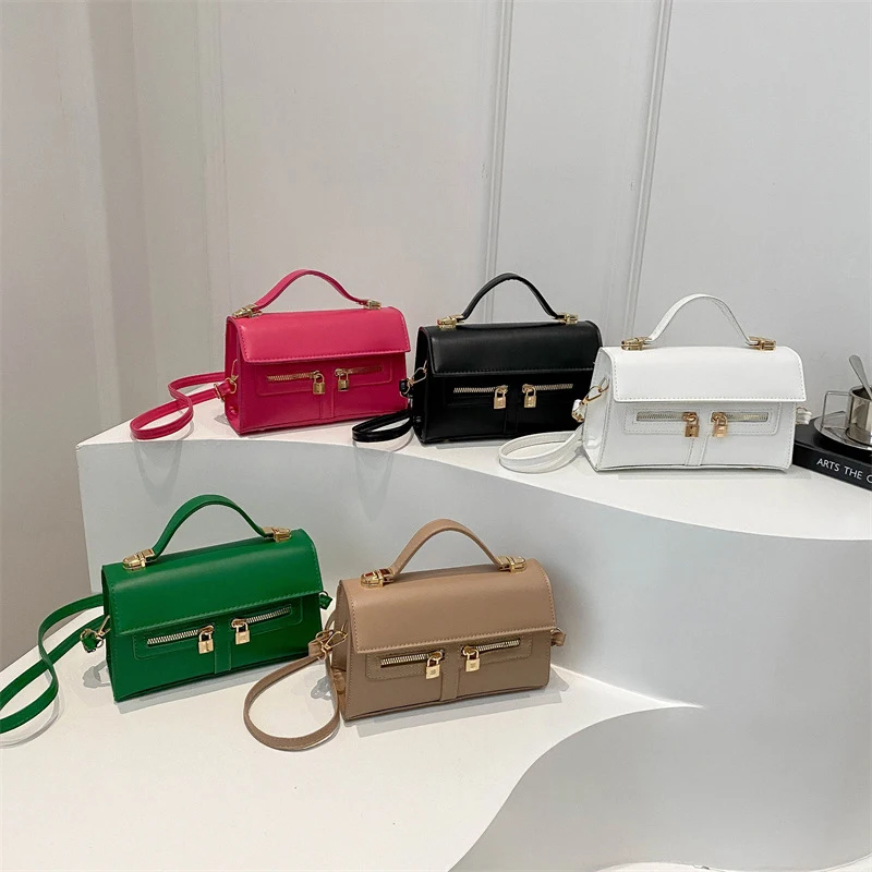 Top quality factory direct sales Personality simple retro casual fashion small square bag for women