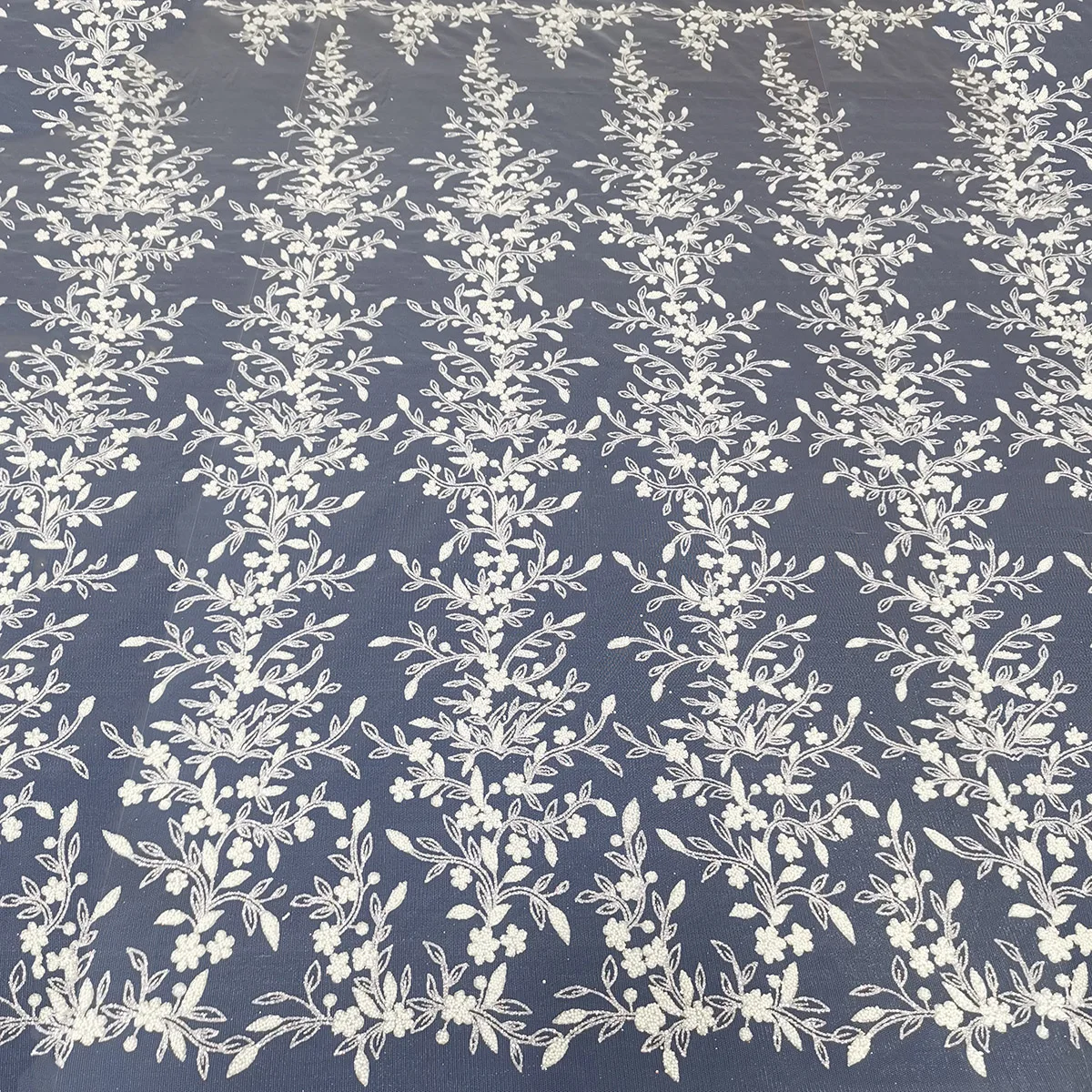 French Latest Style Elegant Ladies Evening Party Dress Shining Heavy Beaded Flowers Embroidery White Color Net Tulle Lace Fabric