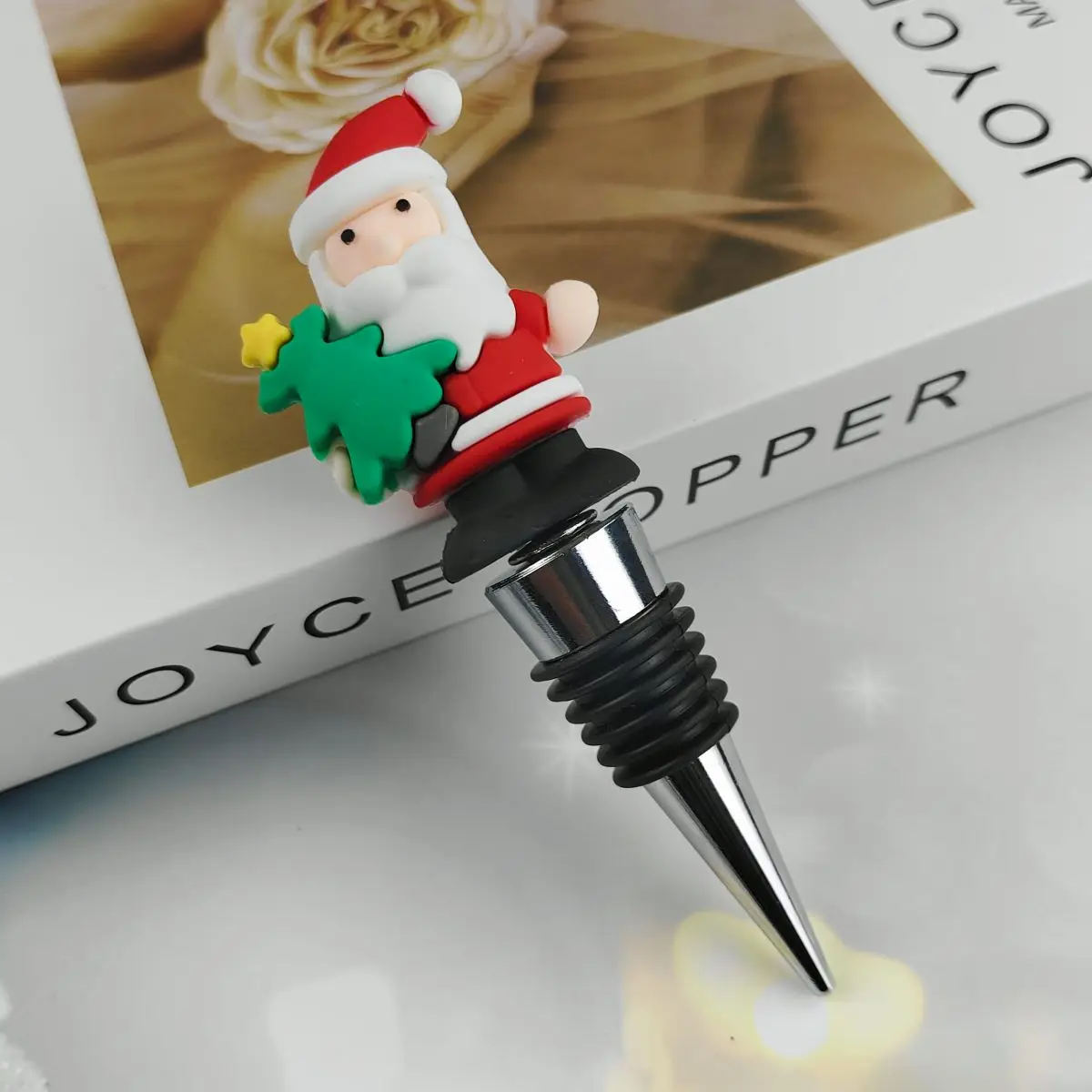 5/40/150 Pieces 2024 New Santa Claus Wine Bottle Corks Holding a Christmas Tree to Celebrate Christmas Gifts  Champagne Stopper