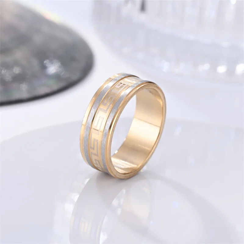 Wholesale Mixed Women Finger Rings Set Wedding Engagement Jewelry Bulk Lot Men Stainless Steel Ring