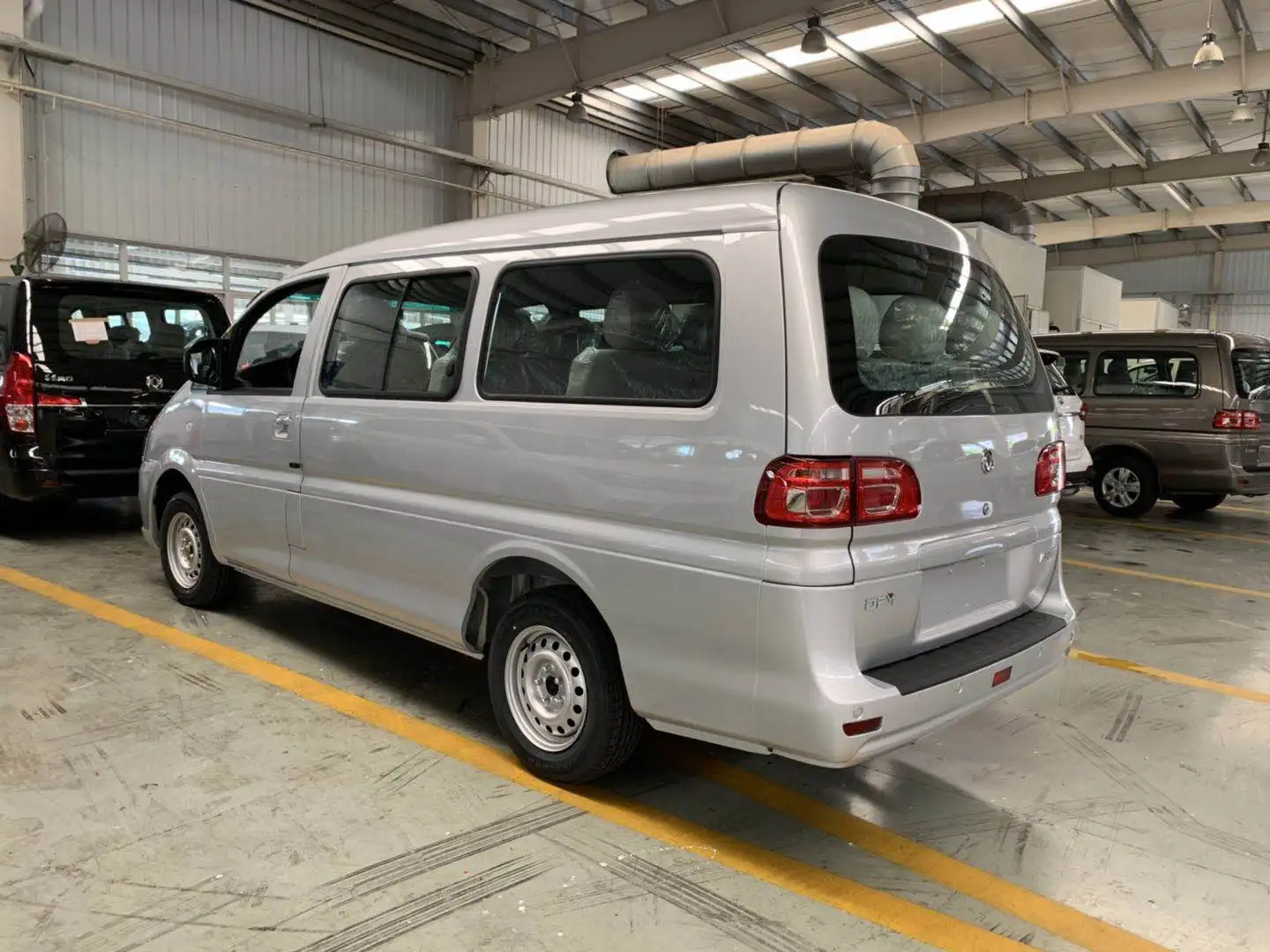 Dongfeng M3 11 Passenger Mini Van Bus New Electric/Gasoline/Petrol Manual Gear Box Light Interior Fabric Seats on Sale