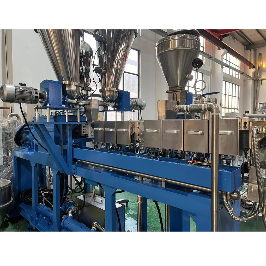 Co-rotating Twin Screw Extruder Pet Pelletizing Plastic Granulating Machine Extrusion Line