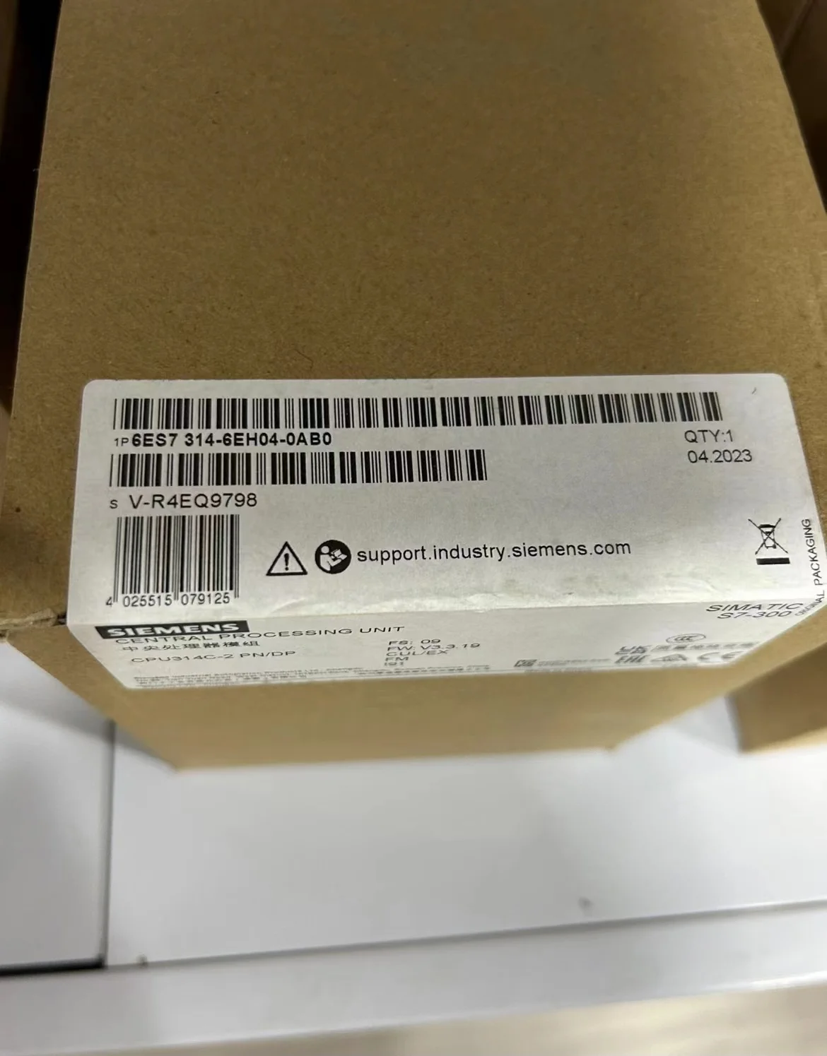 New Original Warranty For One Year PLC SIMATIC S7-300 SIMATIC S7-300 6ES7318-3EL01-0AB0