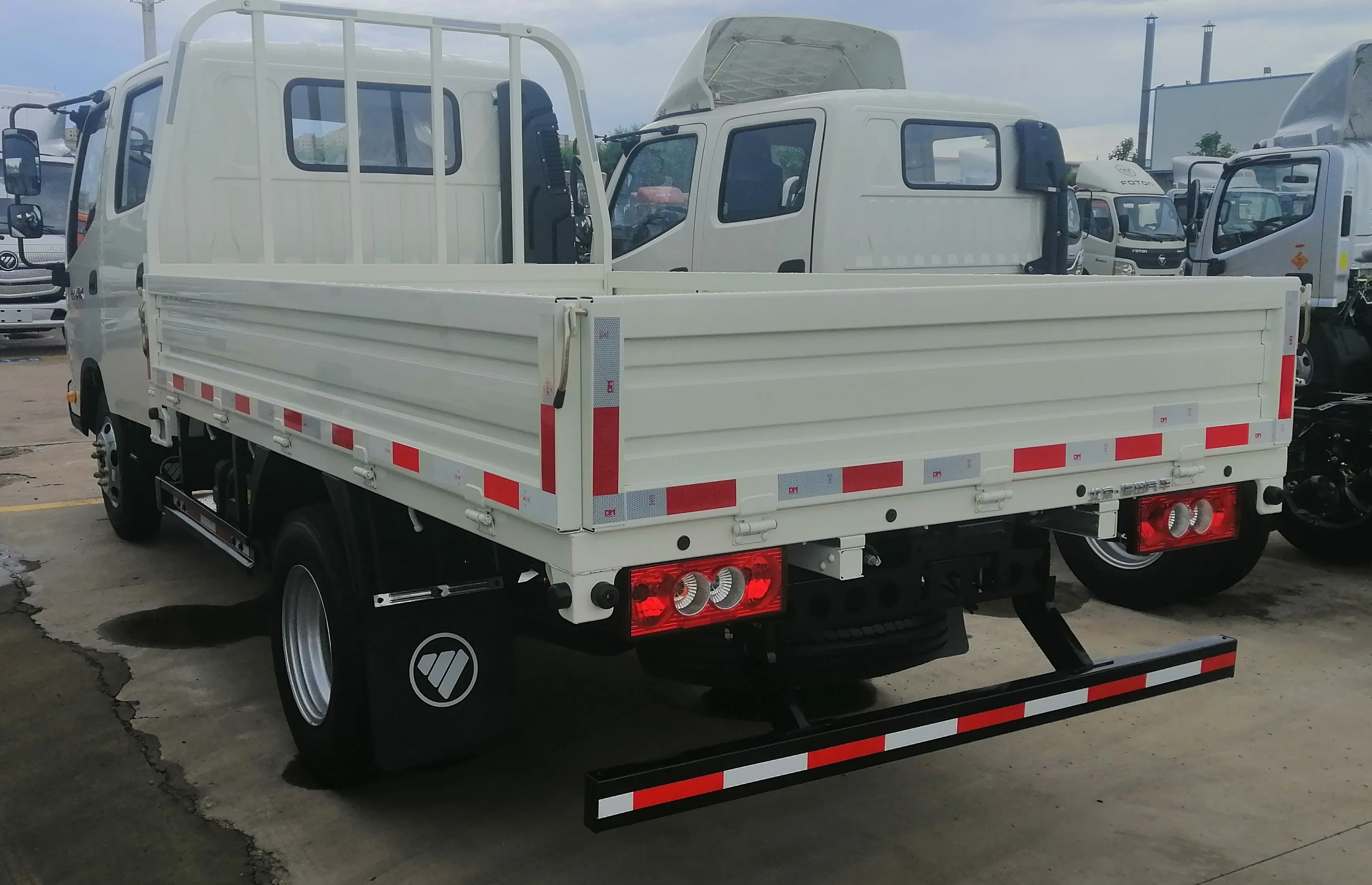 Hot Sale New 4.5Ton Light Diesel Cargo Truck Outdoor Automatic Transmission for Car Transport