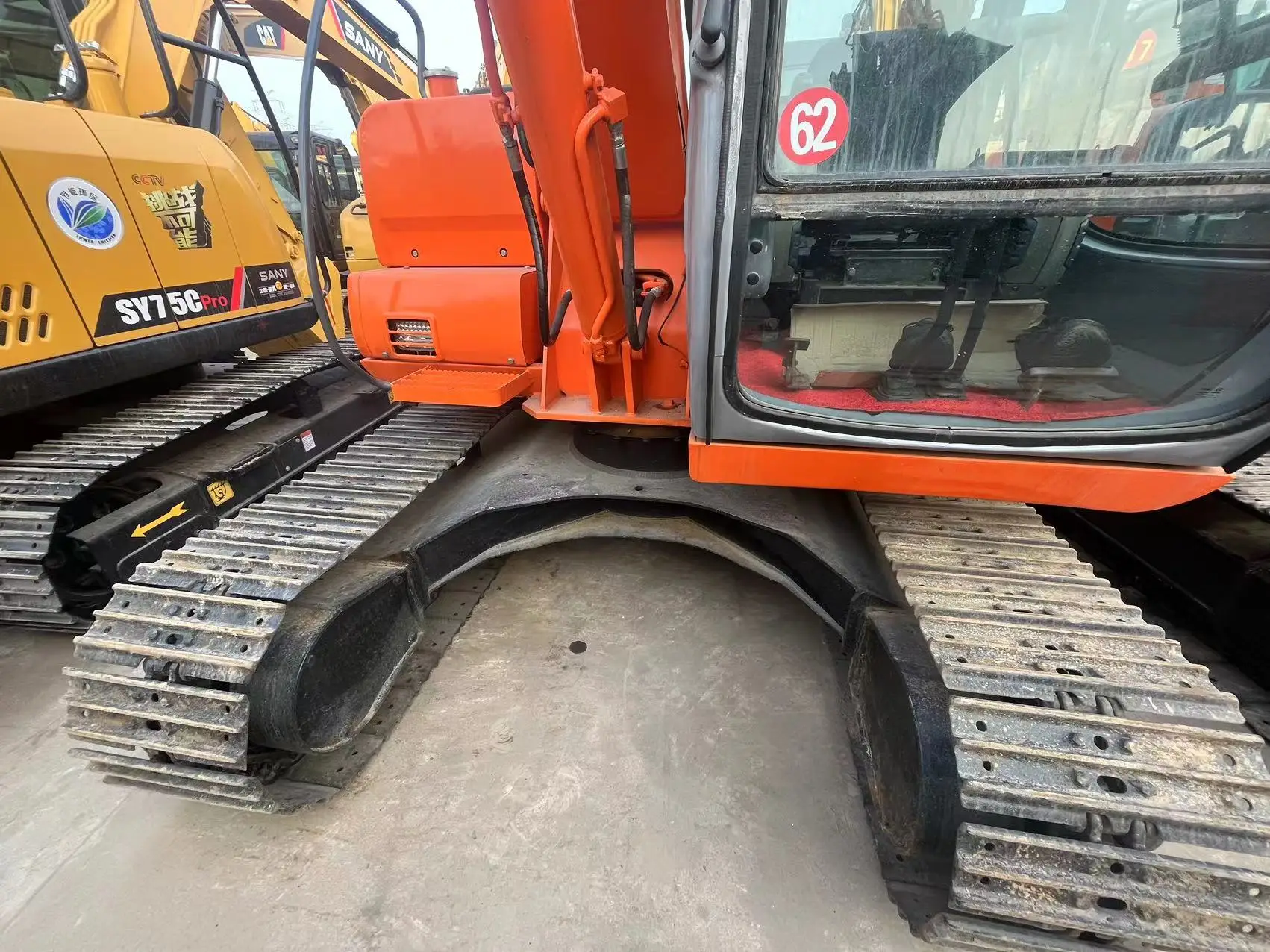 6 ton Used HITACHI EX60-5 hydraulic crawler excavator second-hand Hitachi EX60-5 excavator