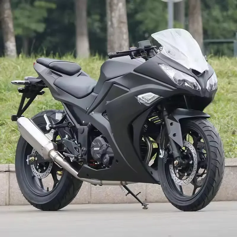 Hot factory price Outdoor 200cc 400cc four-stroke twin-cylinder street motorcycle racing gasoline motorcycle