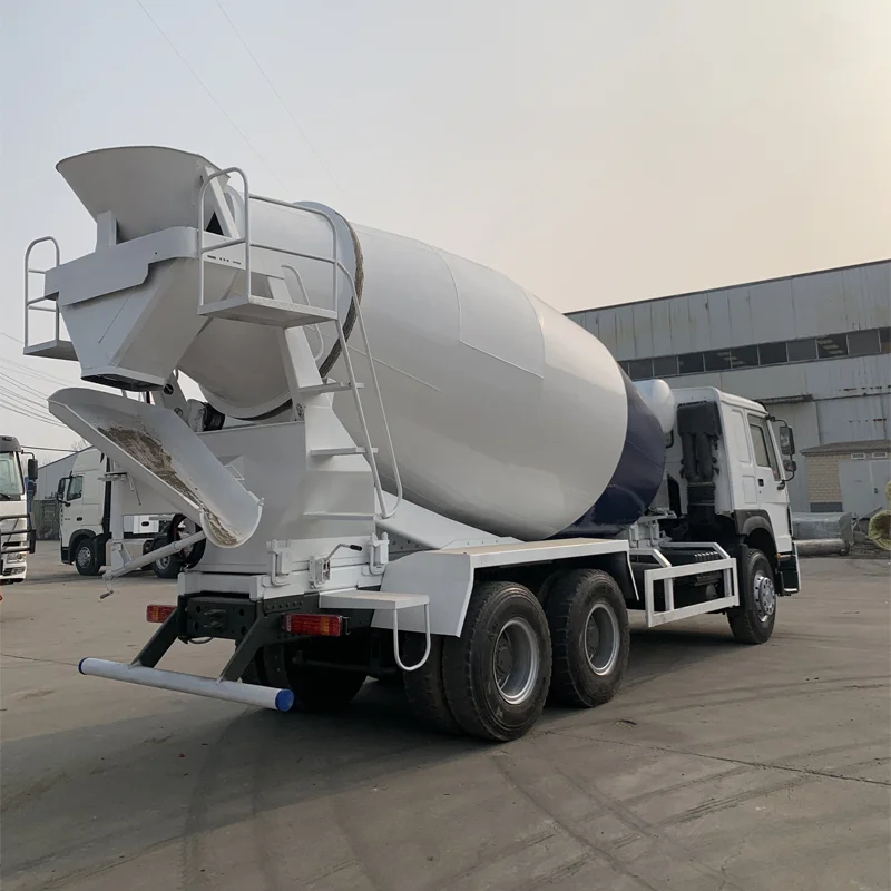 High quality Howo 6x4 14cbm concrete mixer truck for cement transportation and construction