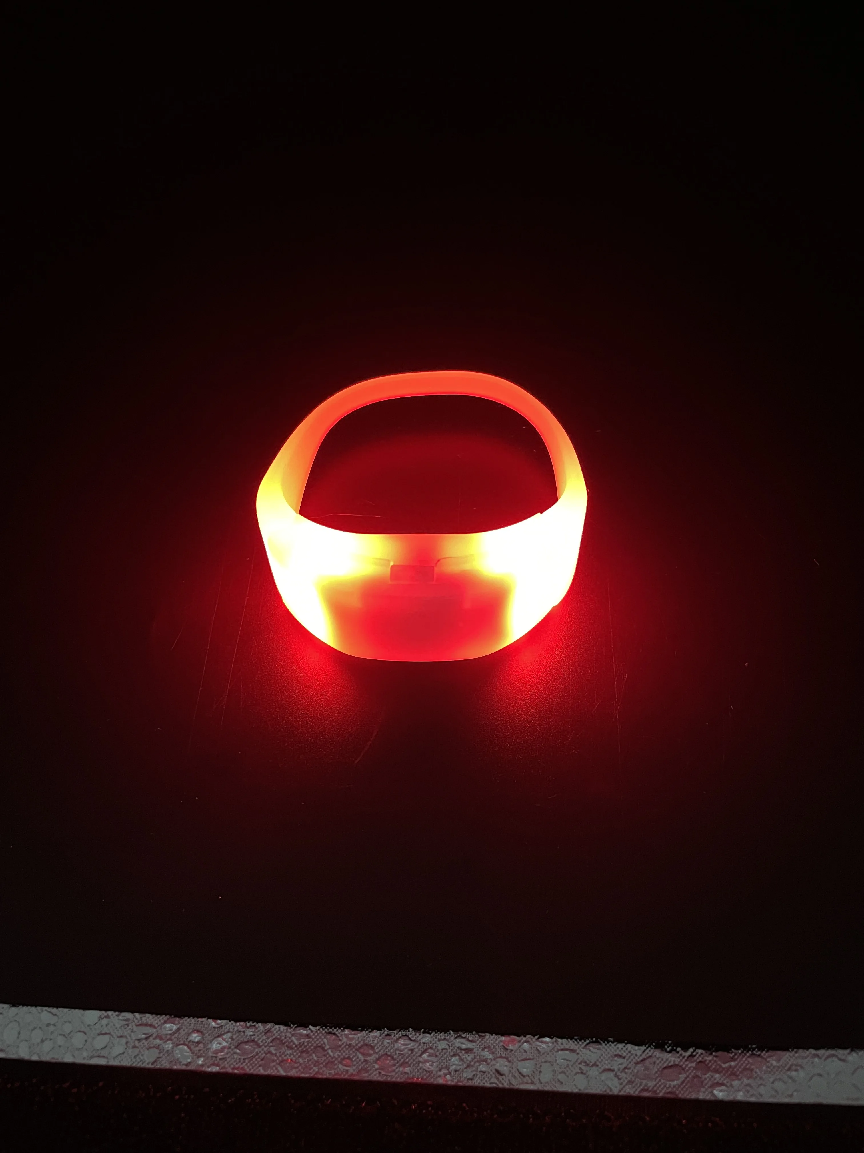 2024 Best Selling Remote Control LED Light Silicone Wristband, Concert Bar Nightclub Wedding Party Event Party Supplies