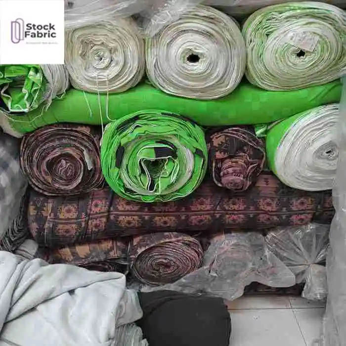 Ready goods good quality 100% polyester knitted polar fleece velvet print stock fabric for garment