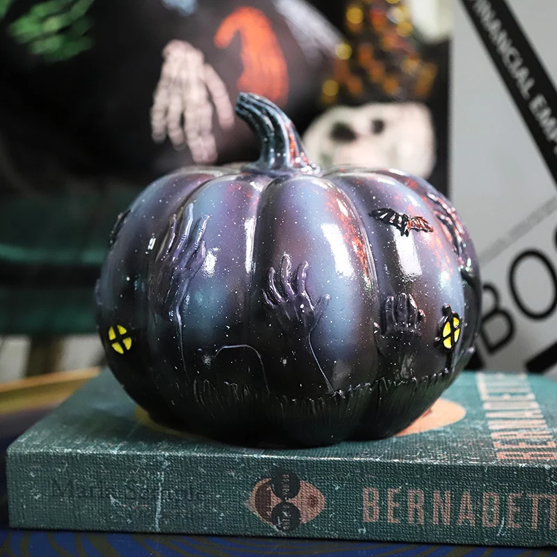 Redeco OEM Halloween Pumpkin Sculpture Holiday Decoration Resin Craft For Decor
