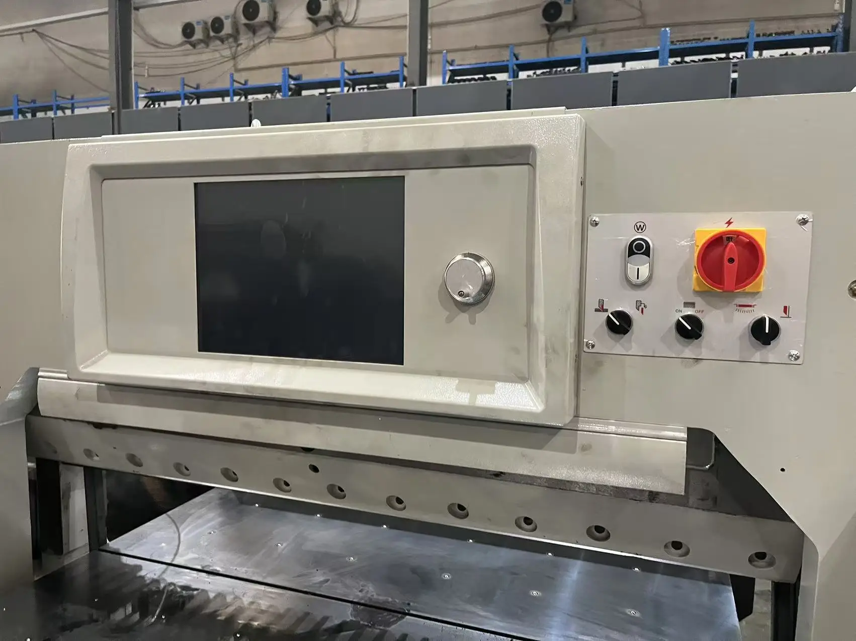 QZK-920M15 Digital Display Double Worm Wheel Double Guide Paper Cutting Machine 92 and GRAY WHITE 42cycles/min Cutter Capacity