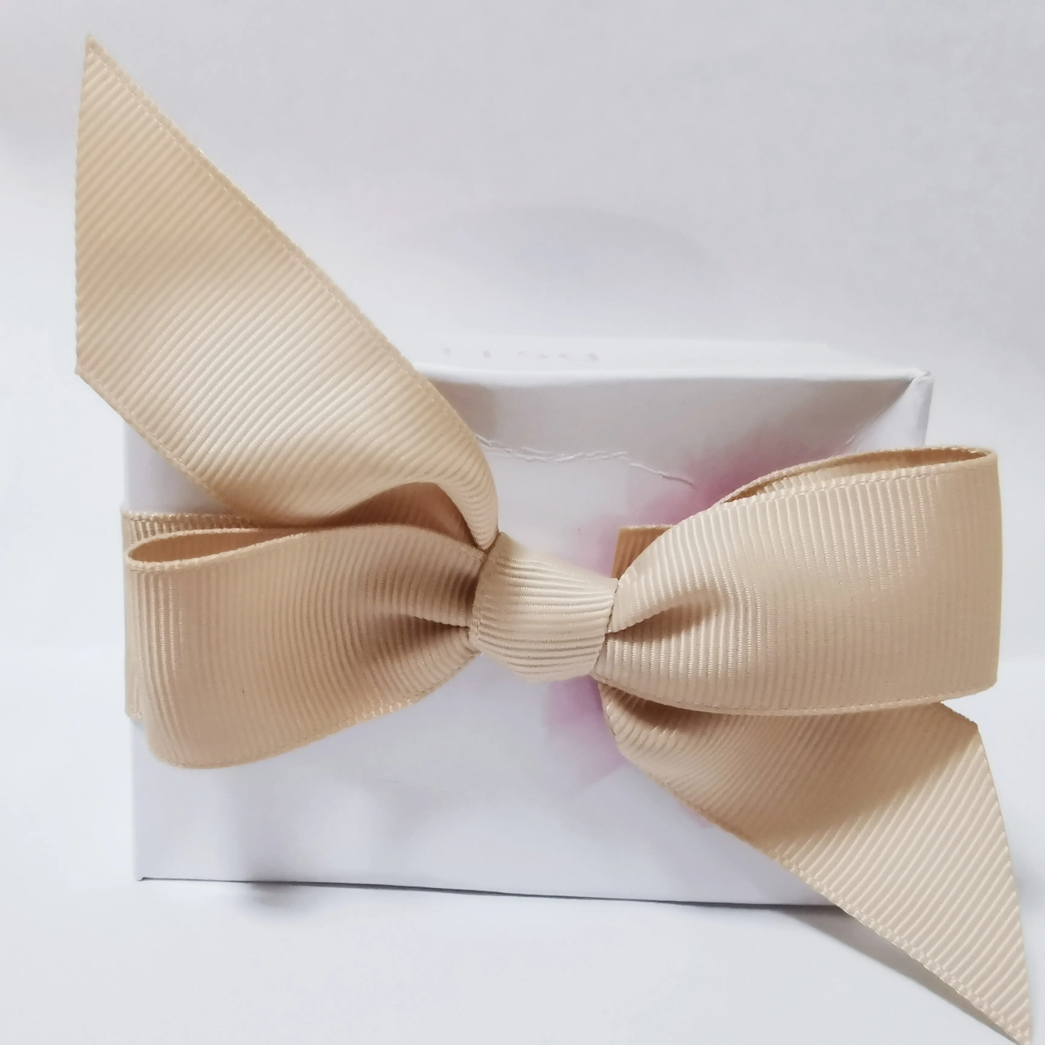 Best Price Factory Wholesale Custom size 196 colors Pre-tied Ribbon Bow with Elastic For Soap Box Decoration Bows