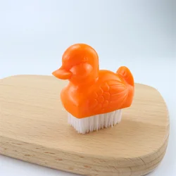 Hot sale cartoon animal shape plastic cute children bathing and hands-washing cleaning nail cleaning brush dust