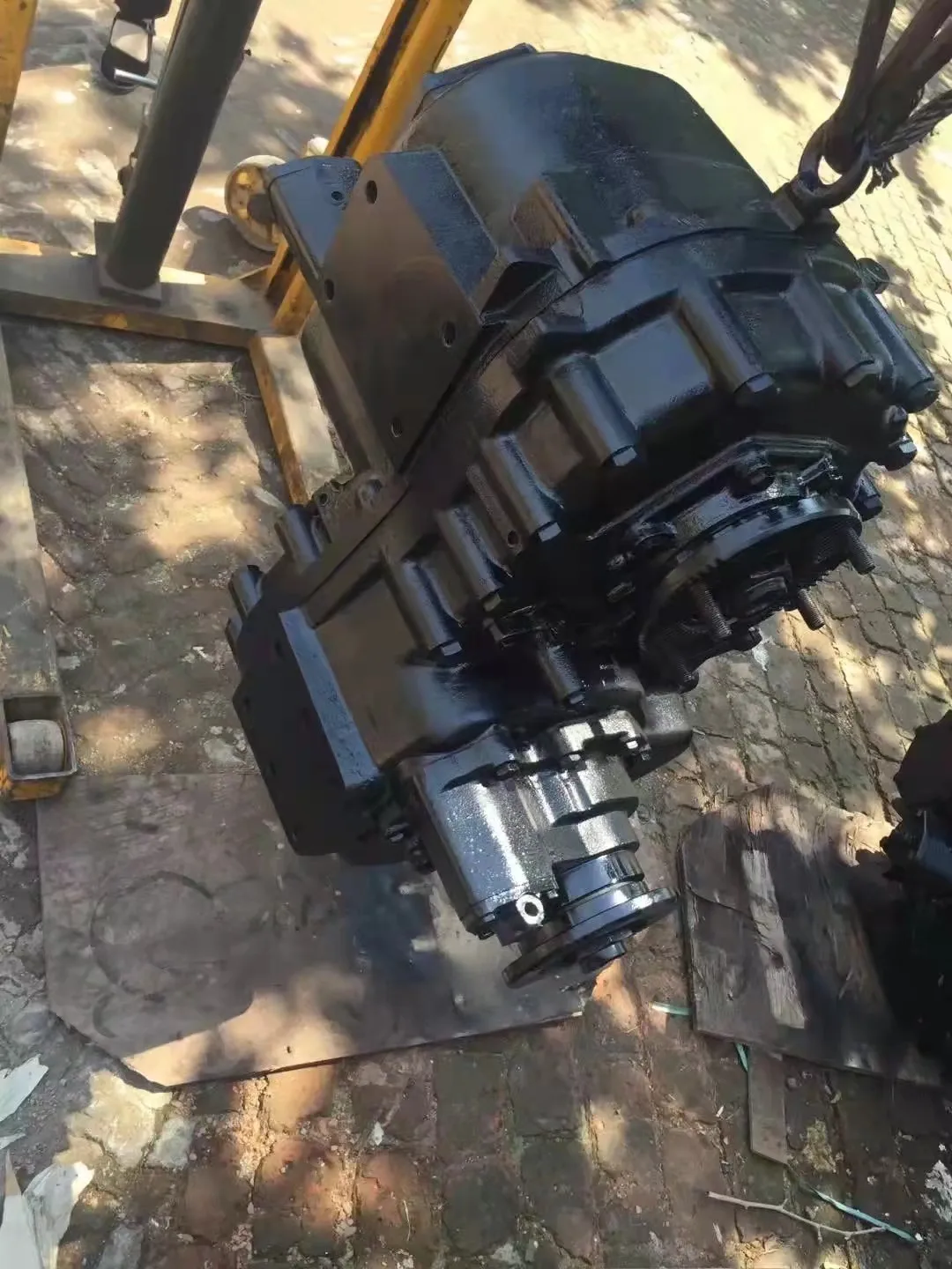 ZQC2000  47B Front drive axle transfer case  Full drive axle gearbox