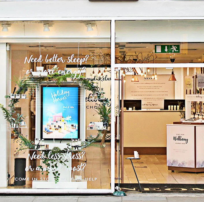 Retail store Low Power High Thin Screen Double Sided 4K digital signage Window Lcd Display For Advertising Playback