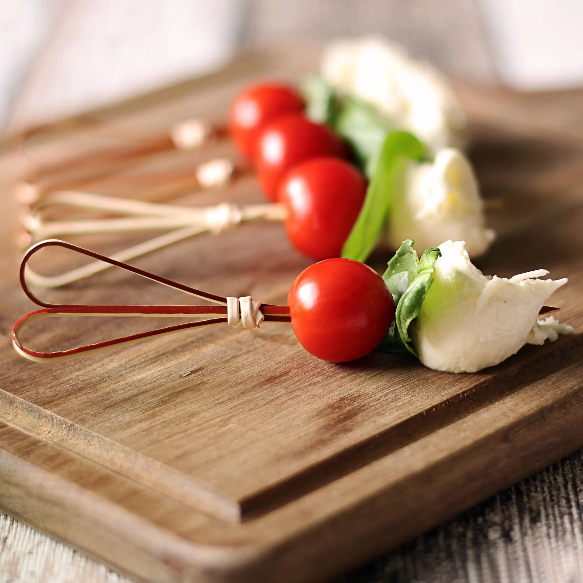 Коктейльные зубочистки 4 7 дюймов бамбуковые палочки в форме сердца Шпажки для колбасных принадлежностей