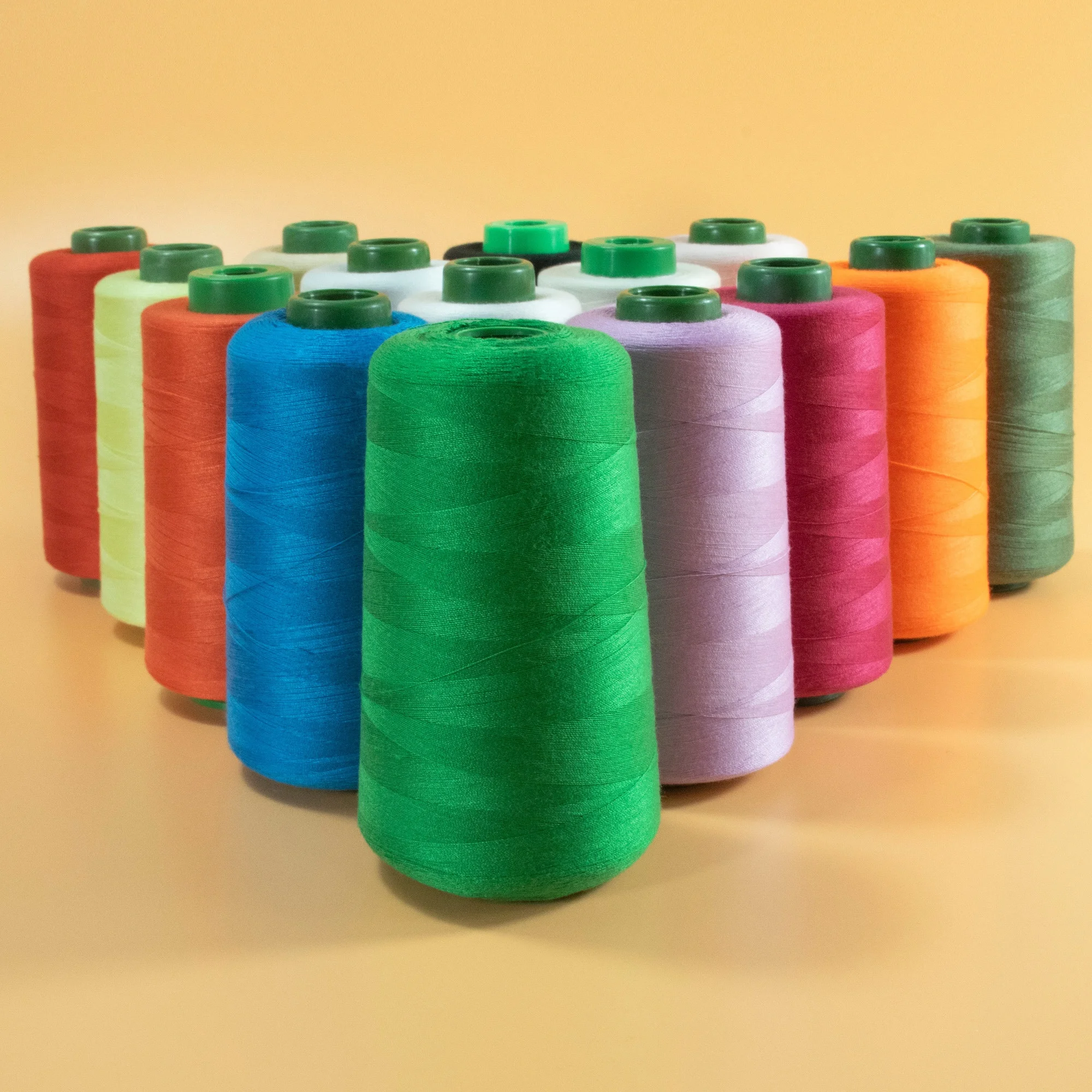 Высокопрочная швейная нить из полиэстера 40/2 от