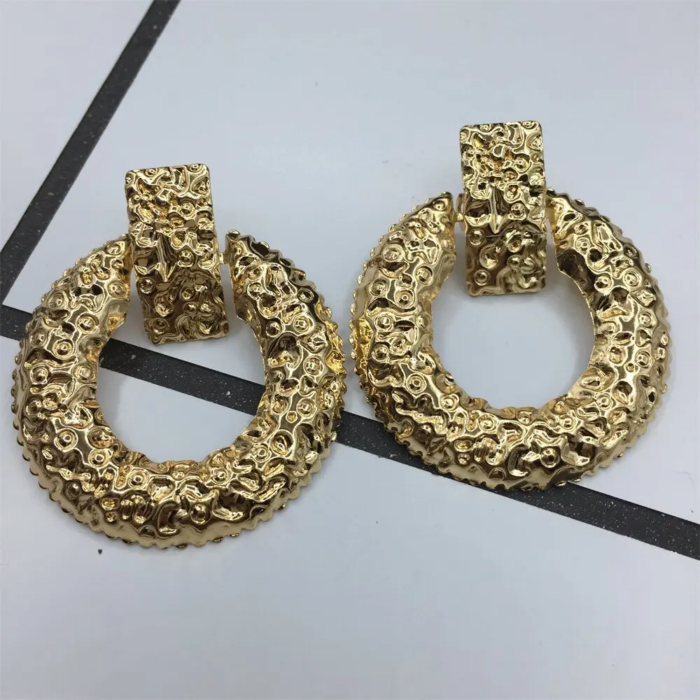 2022 Gold plated personalized big large gold geometric round wholesale price statement stud earrings for women