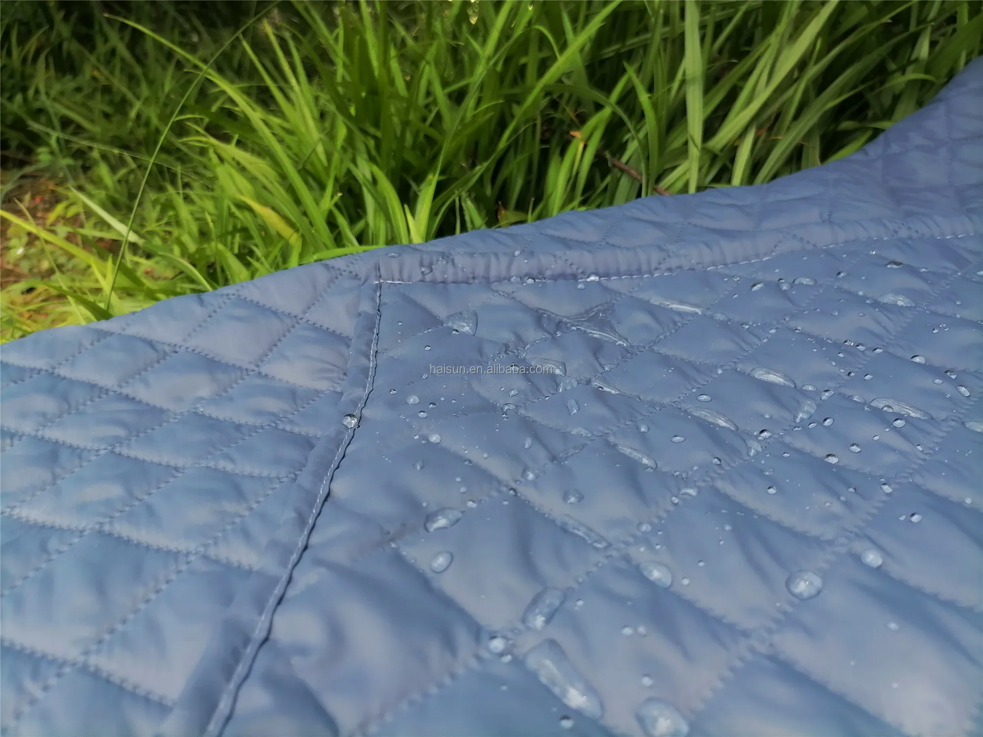 Warm two-sided waterproof nylon camping blanket outdoor sports blanket simple sleeping bag