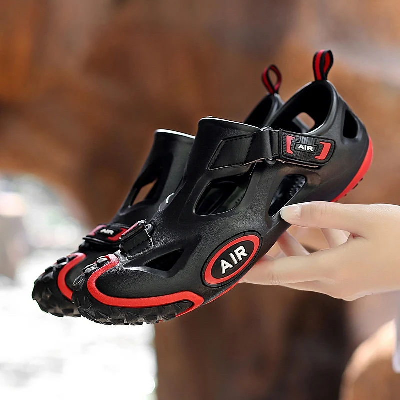 
new design hot selling yeezy hole eva summer holiday water shoes beach sandals for men 