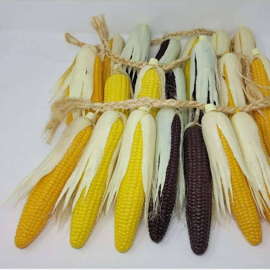 Artificial Corn on the Cob - Decorative Fake Plastic Vegetable Props