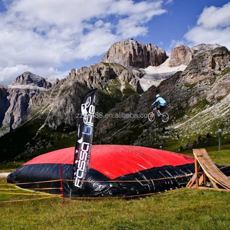 Big Freestyle Snowboard Air Bag For Rider Inflatable Mountain Bike Air Bag Inflatable Jump Stunt Landing Ramp Airbag for Skiing