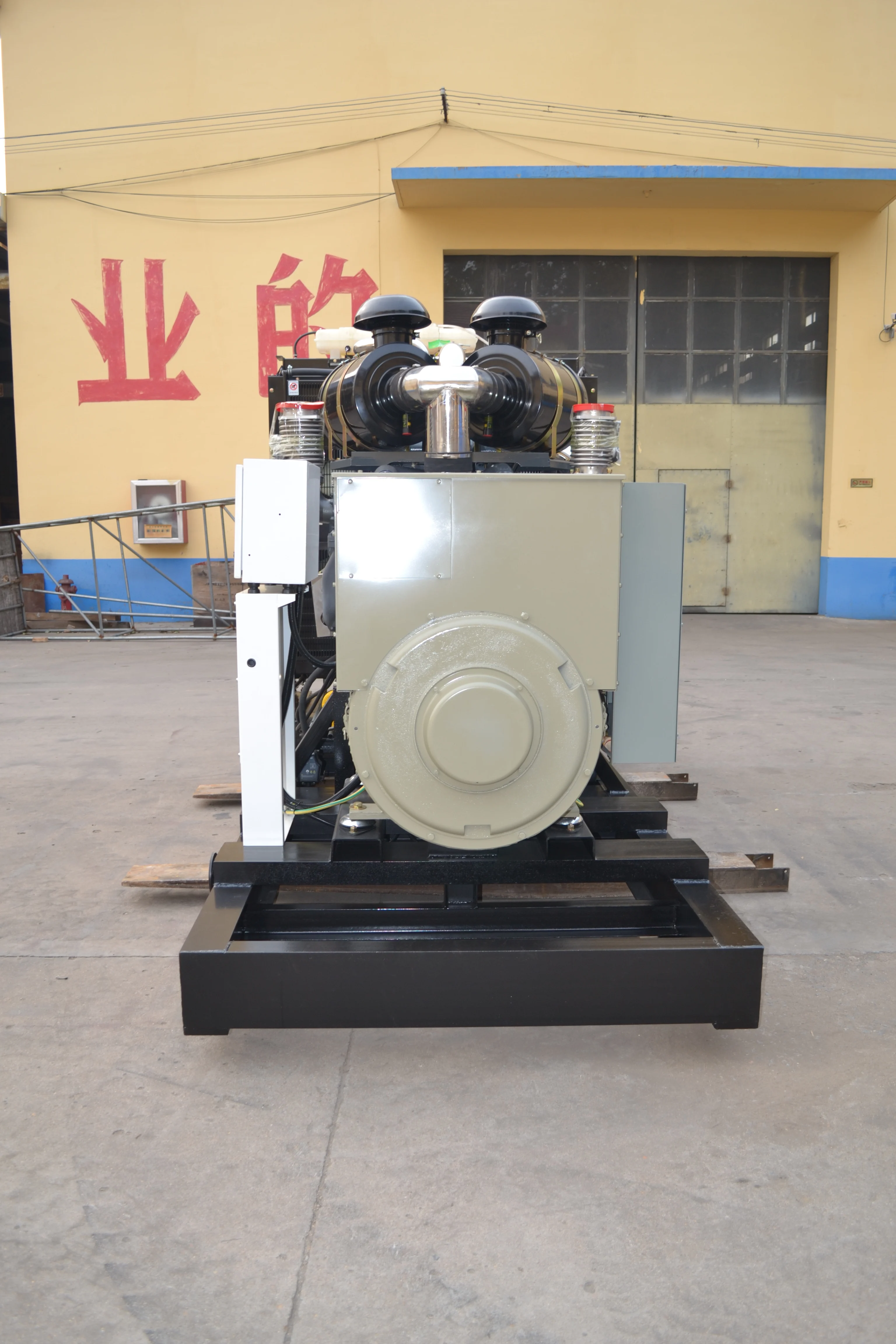 Открытые дизельные генераторы мощностью 600 кВт, двигатель DEUTZ для российского рынка