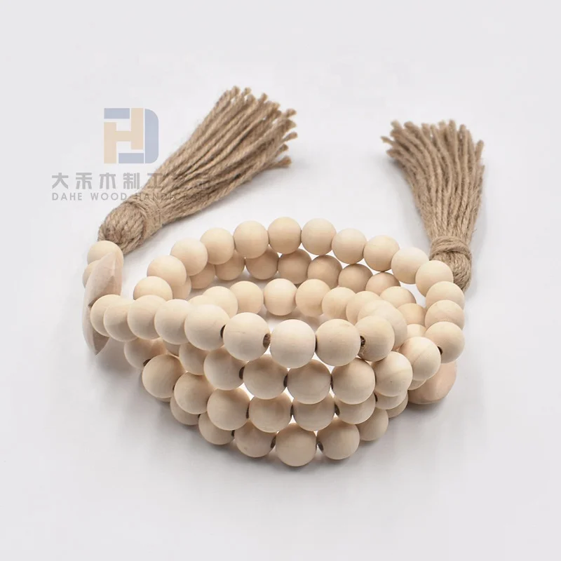 Factory Wooden Heart Shaped Natural Color Rustic Long Wood Bead Garland with Tassels for Home Decoration Wall Hanging Gift