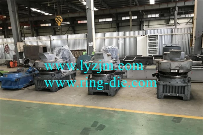 CE Certified XGJ560 Wood Pelletizing Machine 1-2t/h Feed Processing Biomass Wood Pelletizer Sawdust/Straw/Grass/Rice Husk Pellet