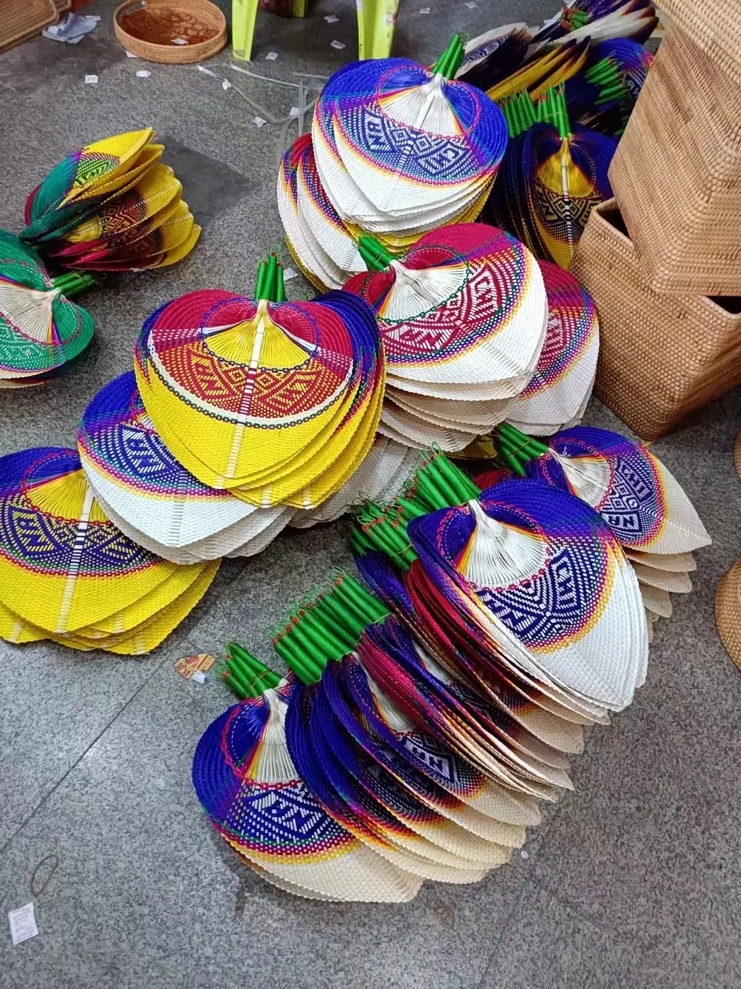 Handcrafted hand fan with natural bamboo material colorful heart shaped plam leaf hand fan for summer