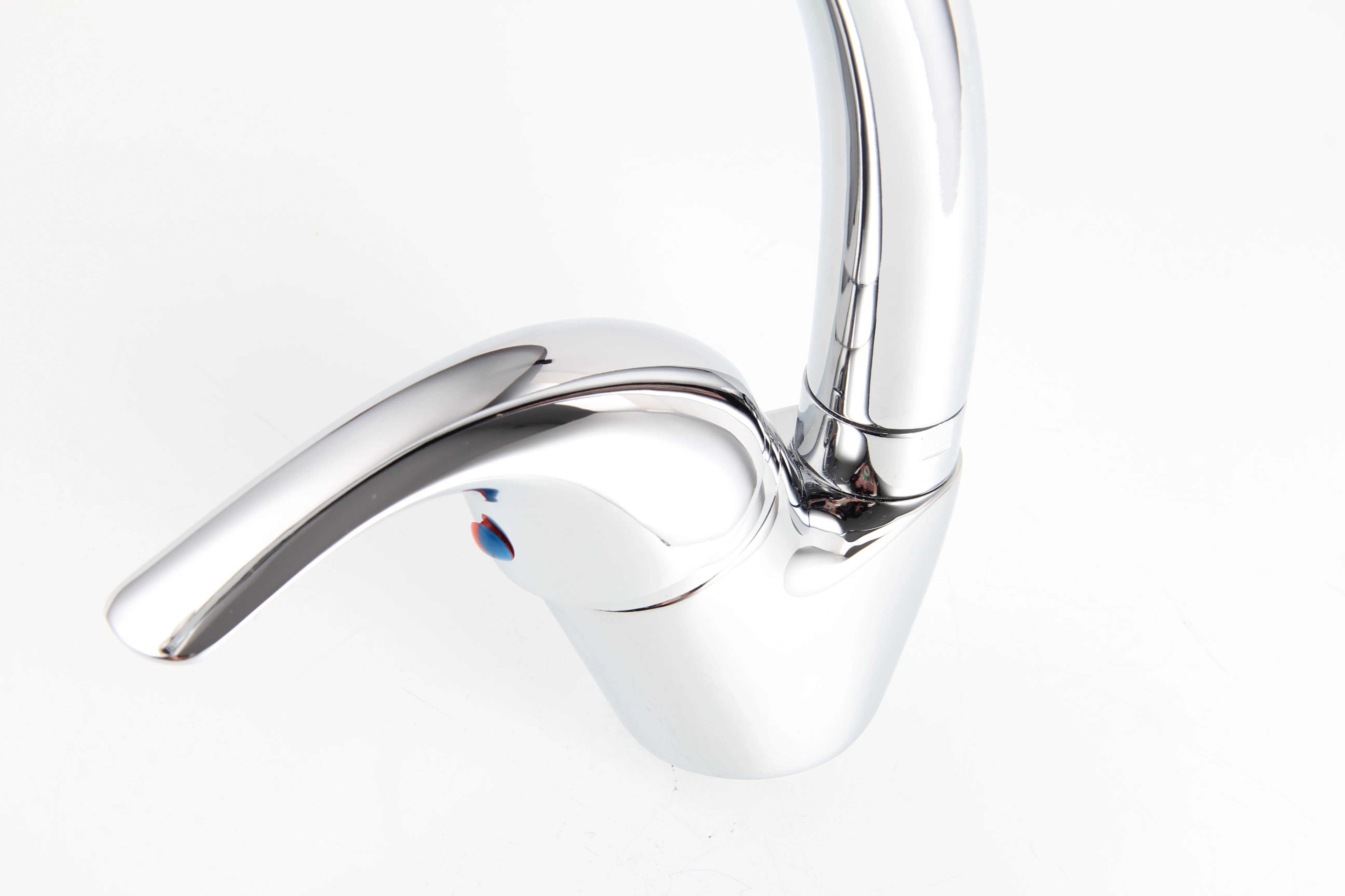 High Quality Brass Kitchen Deck Mounted Brass Material One Handle Sink Faucet