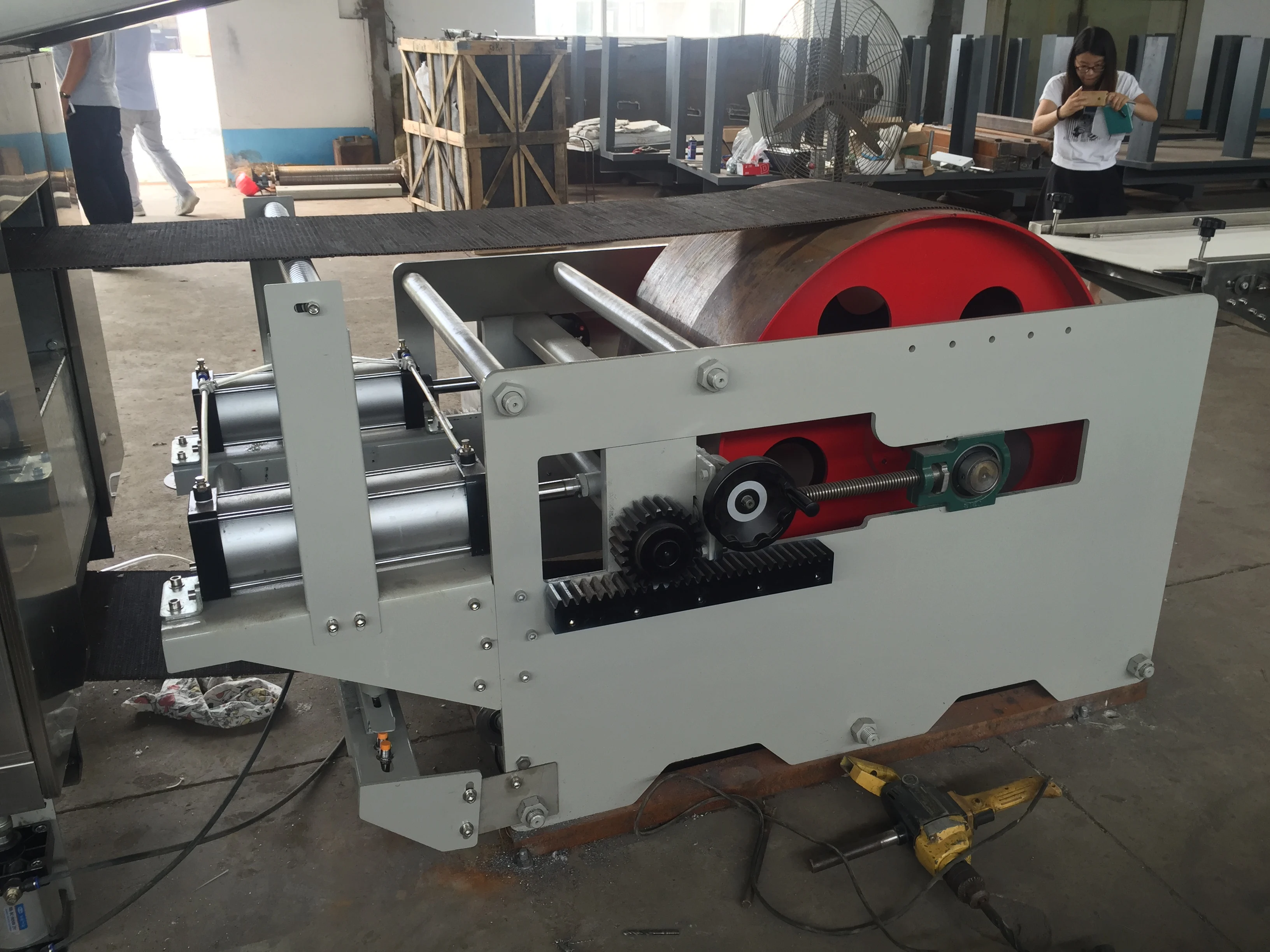 Automatic hard biscuit making machine for bakery equipment biscuit production line