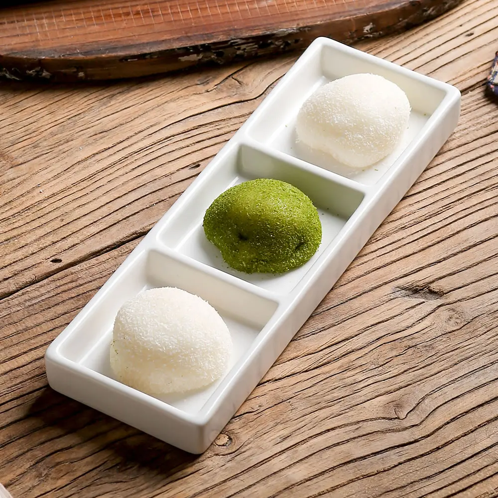 Factory direct wholesale japanese style porcelain devided rectangle food snack plate matte white ceramic soy sauce dish
