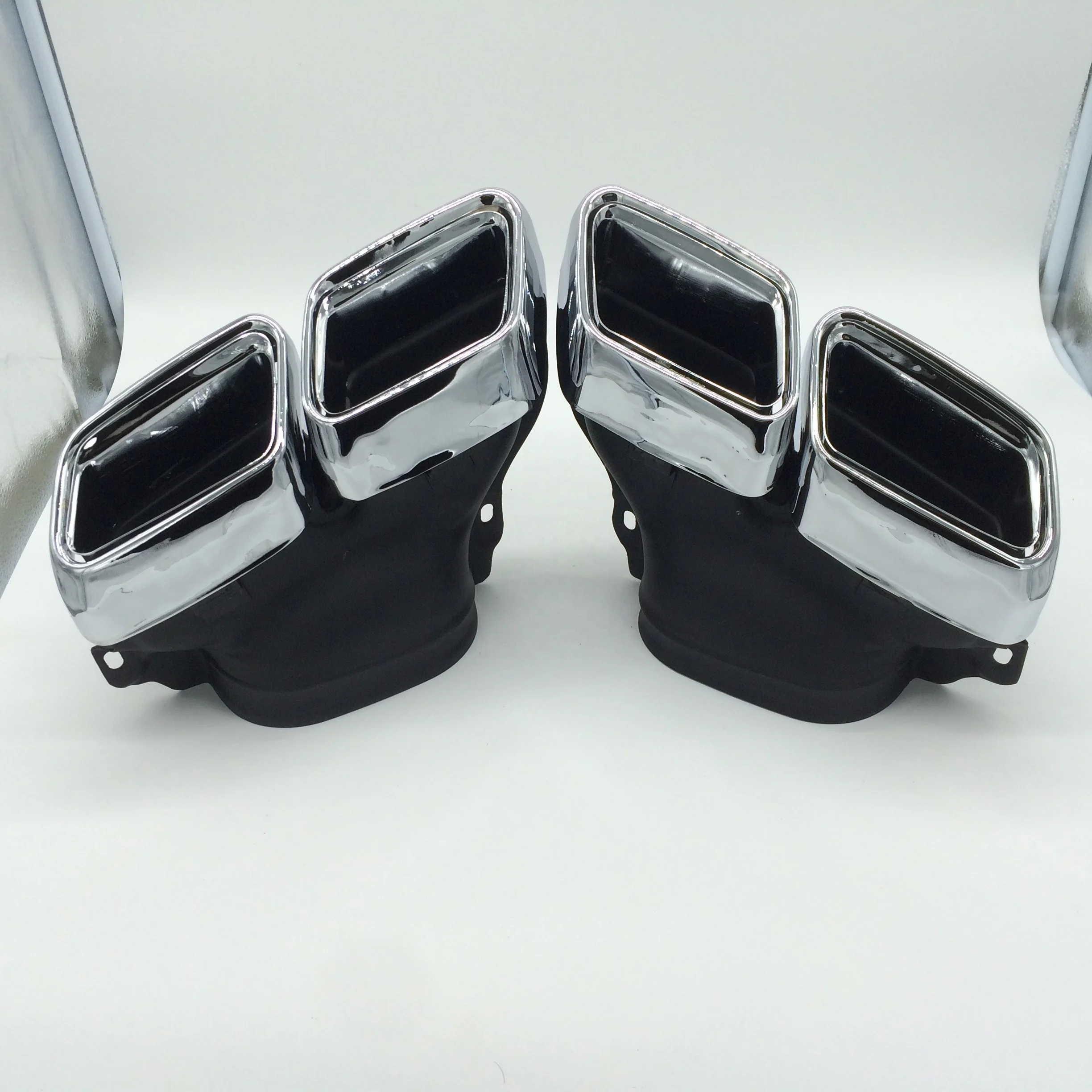 BEN Z W212 Exhaust Pipe Exhaust Tip Car Exhaust